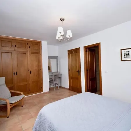 Chalet Jane With Pool Next To The Golf And Cadiz