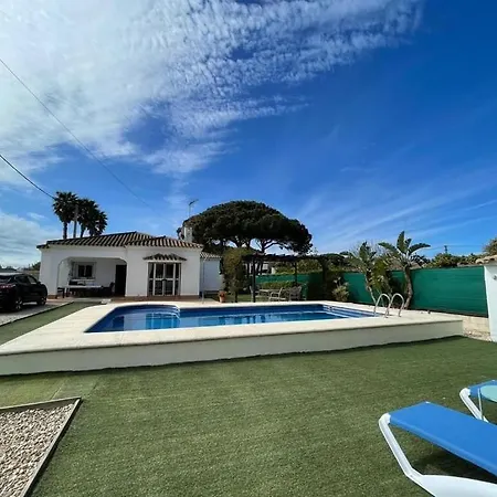 Chalet Jane With Pool Next To The Golf And
